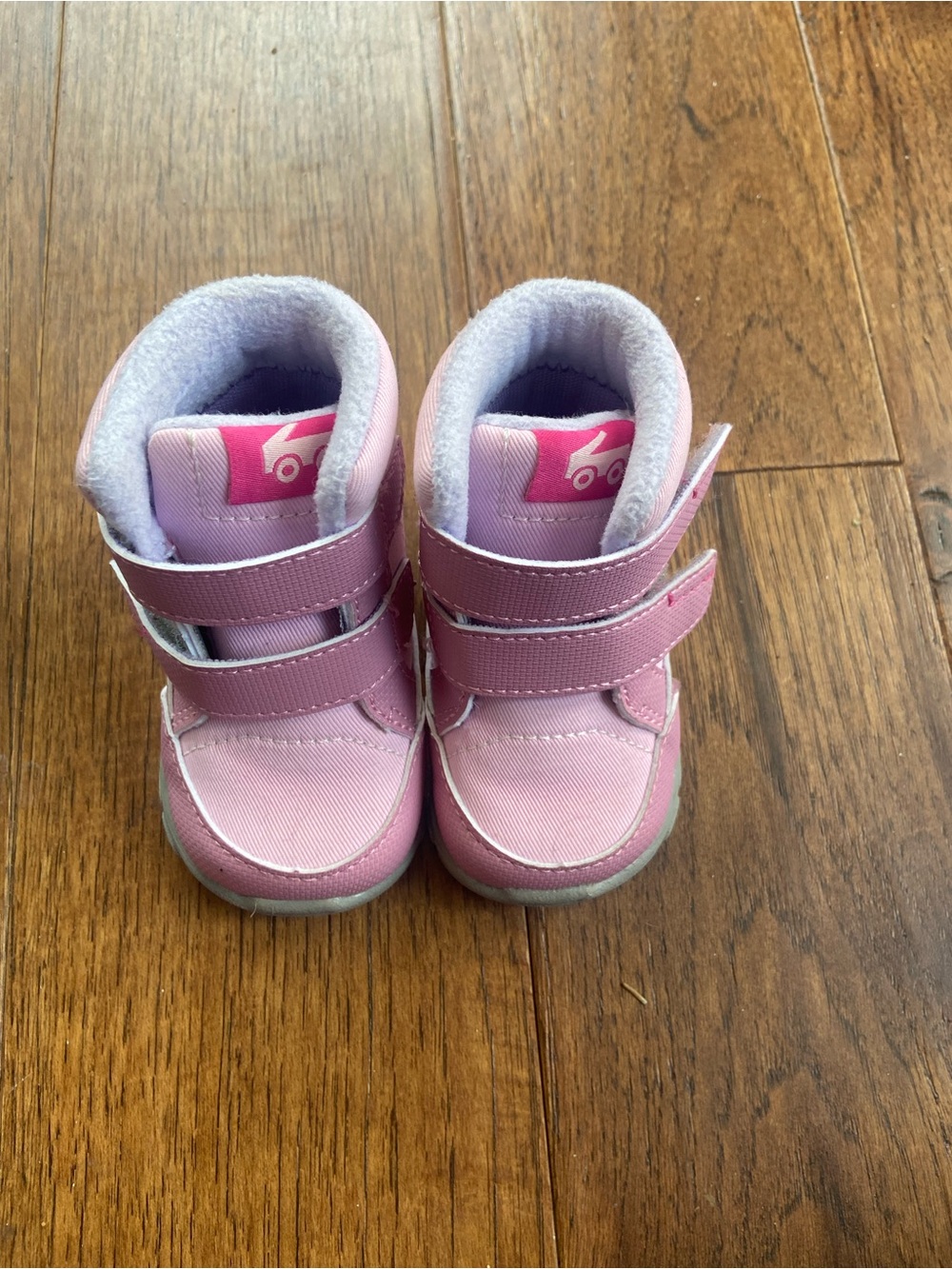See Kai Run Basic Pink Water Resistant Boots  size 4